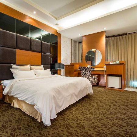 Uline Motel Tajpej Zewnętrze zdjęcie